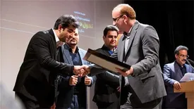 تندیس ششمین ارزیابی ملی تحول دیجیتال به پتروشیمی نوری، رسید