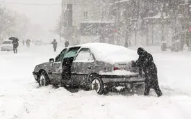 بارش برف شدید و سرما جمعه و شنبه (۴ و ۵ مهر) در این مناطق/ یخبندان و کولاک