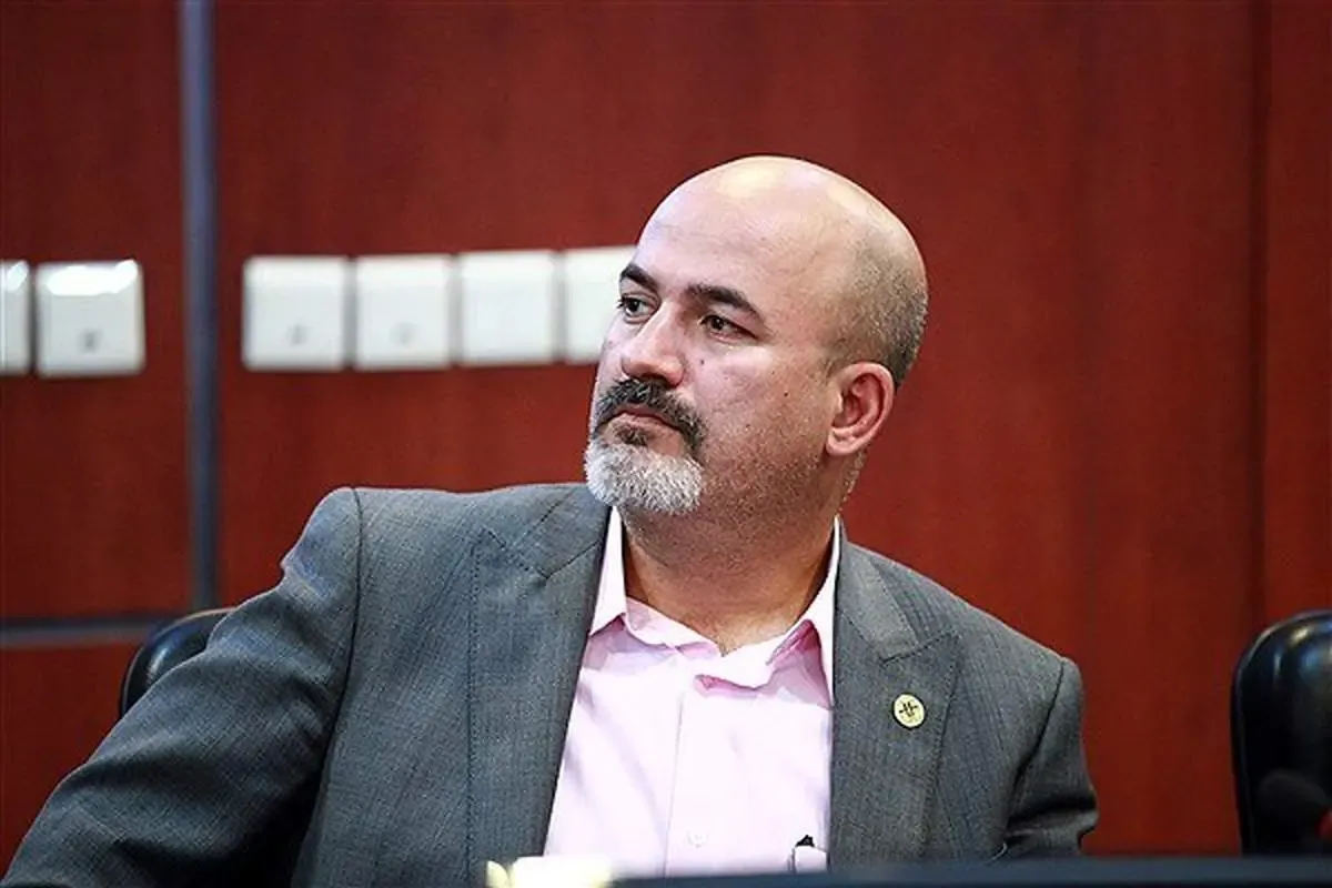 شهرداری با چراغ روشن تراکم فروشی می‌کند