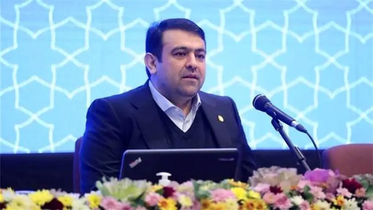 سرپرست بانک ملی ایران: راه موفقیت در بانک کمک به رشد و توسعه همه جانبه در مضامین استراتژیک است