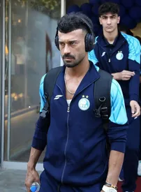 چهره درهم رامین رضاییان در ورزشگاه شیراز