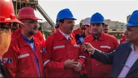 امضای موافقتنامه یك میلیارد دلاری مناطق نفتخیز جنوب با ملی حفاری/ دكلهای حفاری بازسازی میشود