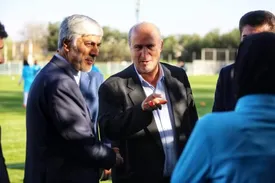 استقلال و پرسپولیس را واگذار می‌کنیم