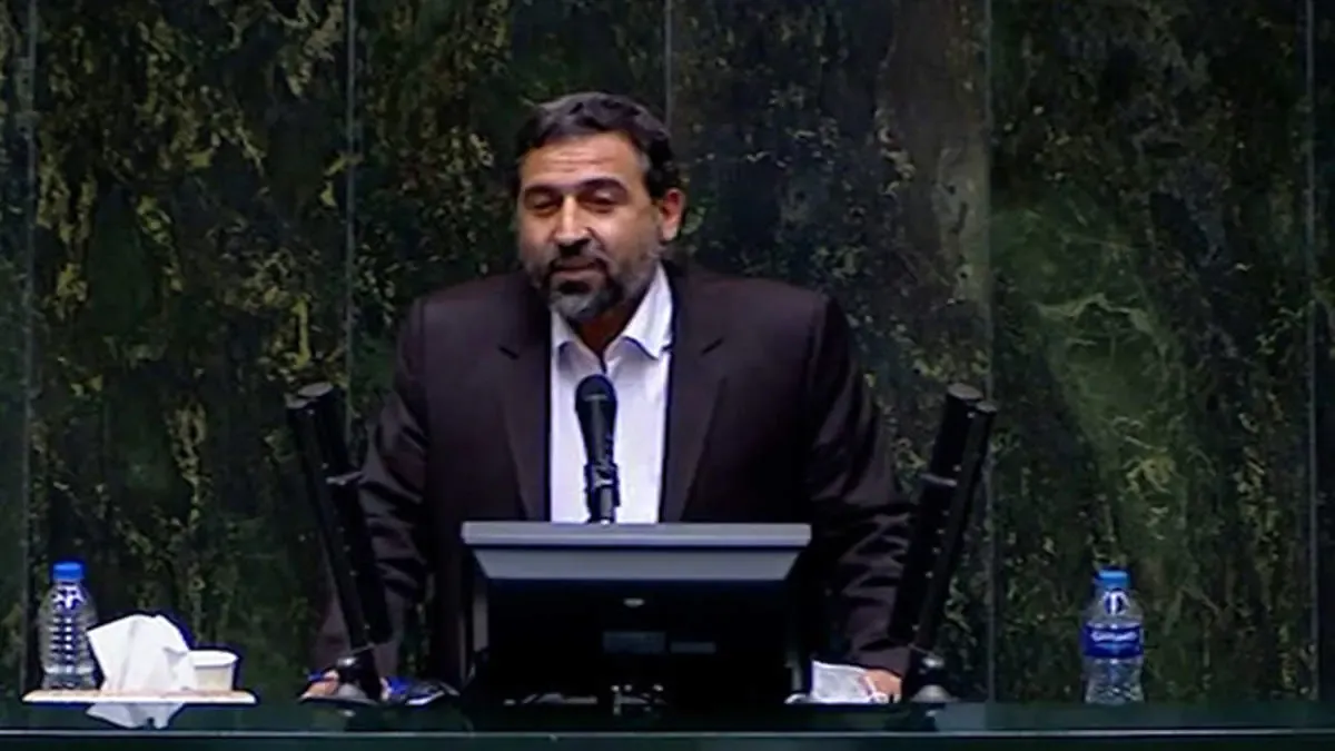 صحرایی به وزیر آموزش و پرورش سابق شبیه است