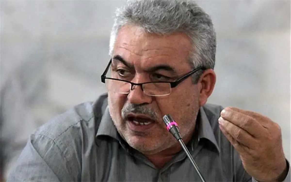 دولت ادعای جراحی اقتصادی کرد اما  سفره کارگران  کوچک شد/ تصمیم مزدی دولت در شورایعالی کار به تورم دامن می‌زند/ بازنشستگان اولین گروه‌ آسیب‌دیده از مصوبه افزایش مزد هستند