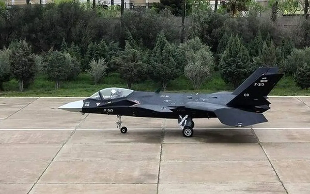 با پهپاد قاهر ایران آشنا شوید/ قابلیت شناسایی و حمله‌های دقیق