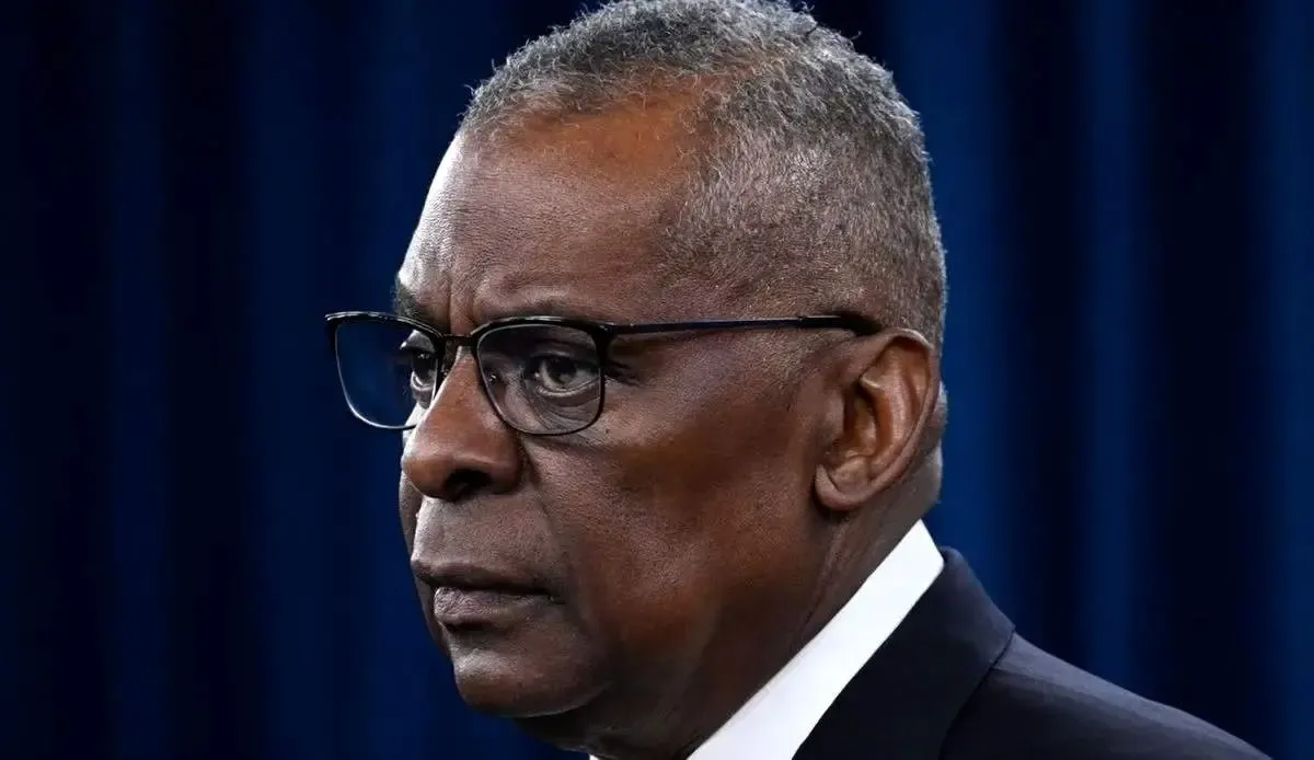 وزیر دفاع آمریکا به بیمارستان منتقل شد