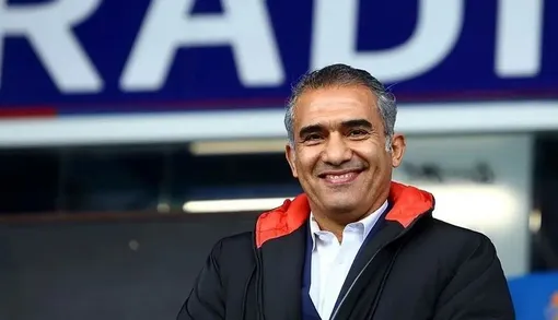 استایل خفن احمدرضا عابدزاده در لحظه تحویل سال/ عکس