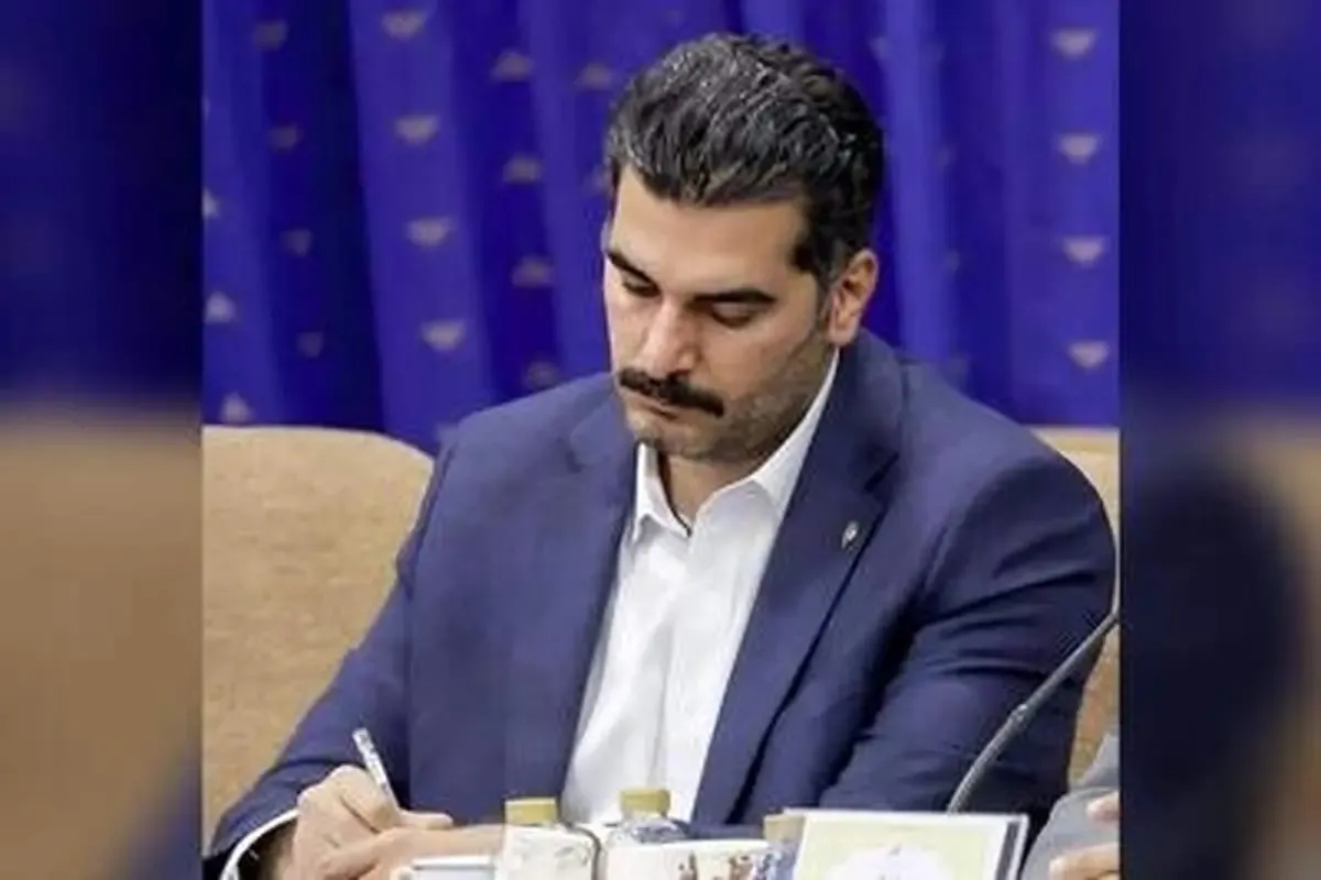 پس از واکنش تند عضو دولت به ادعای دریافت حقوق ۲۰۰میلیونی / فیش حقوقی احمدنیا منتشر شد