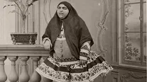 عکسی جالب از دورهمی دختران مظفرالدین شاه قاجار در یک مهمانی