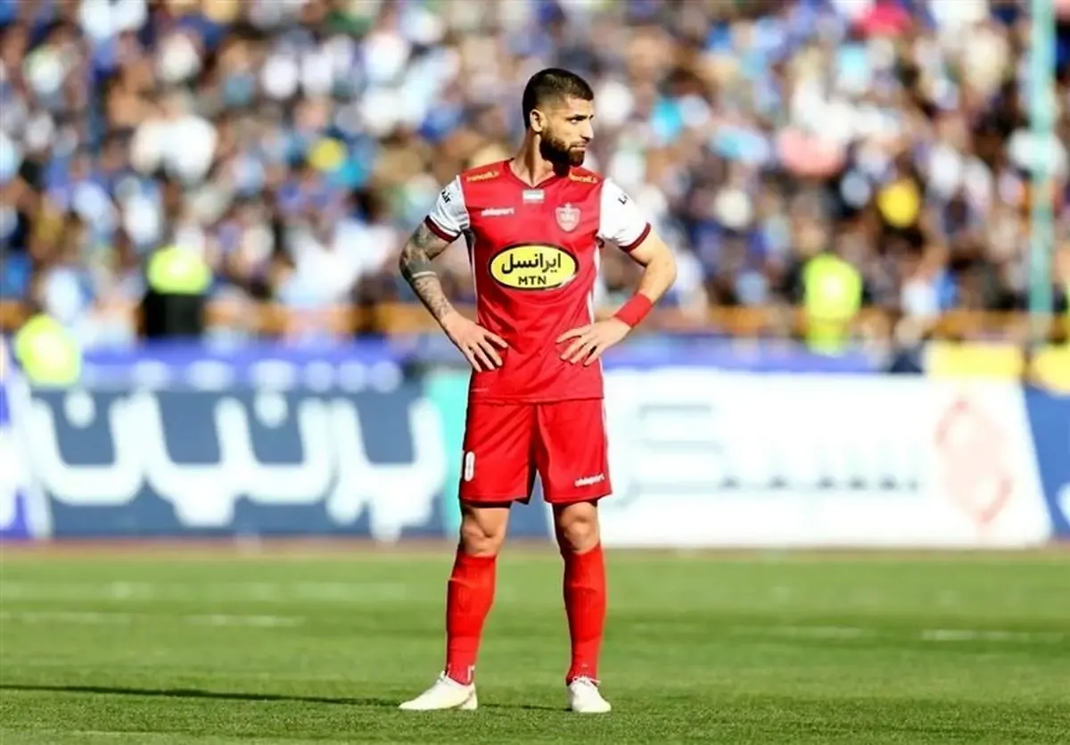 سرباز پرسپولیس به استقلال رسید
