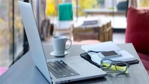 ویژگی های یک دورکاری موفق