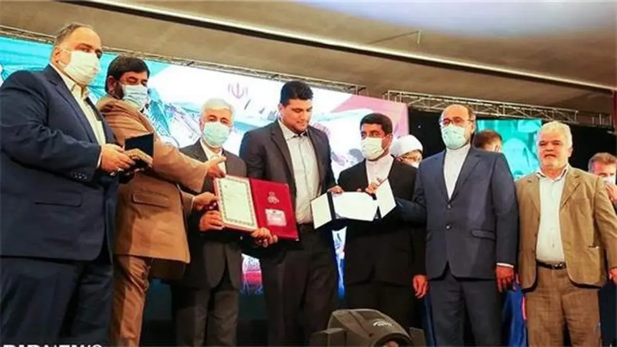 مراسم تقدیر از قهرمان کشتی فرنگی