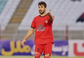 خلیل‌زاده: شعارهای قومیتی فوتبال را بیمار کرده است