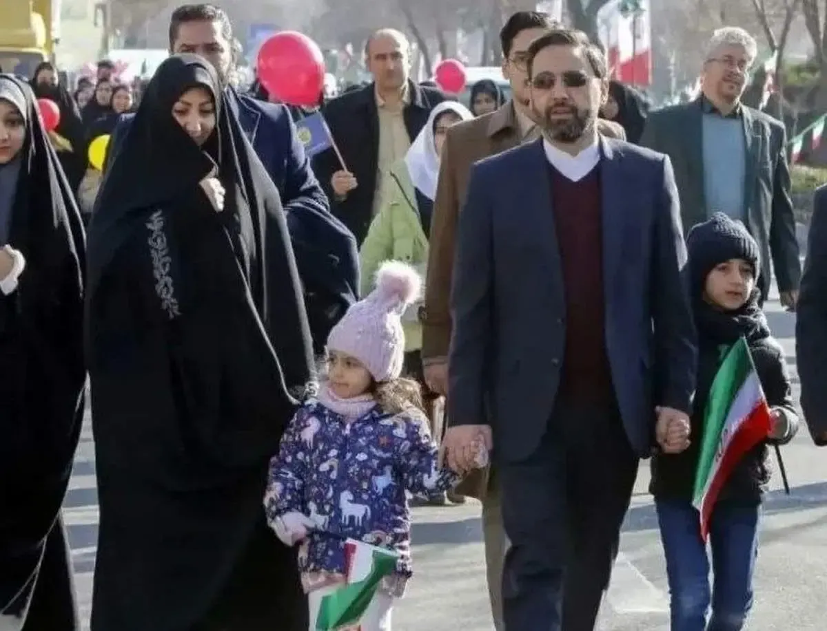 عکسی از استاندار جوان آذربایجان شرقی در کنار فرزندانش