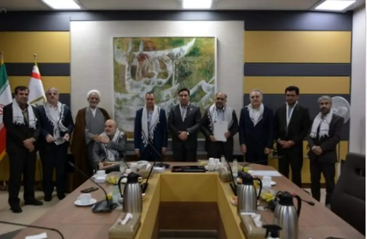 برگزاری آیین خاطره گویی دفاع مقدس و تبیین ارزش ها و آموزه های دفاع مقدس در بانک صنعت و معدن