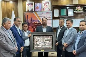 تقدیر شورای اسلامی روستای بهده از مدیر عامل منطقه ویژه اقتصادی پارسیان