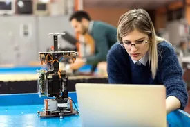 بهترین گرایش برق برای اپلای کدام است؟ 5 رشته پر‌طرفدار