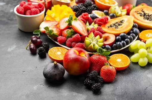 ۱۲ غذا و میوه‌ای که به کاهش وزن کمک می‌کنند