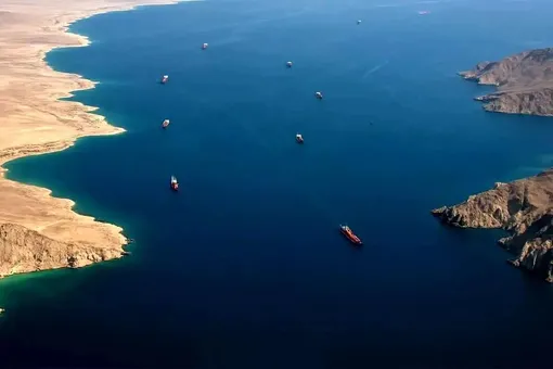 چرا بستن تنگه هرمز همه جهان را با خود غرق خواهد کرد؟