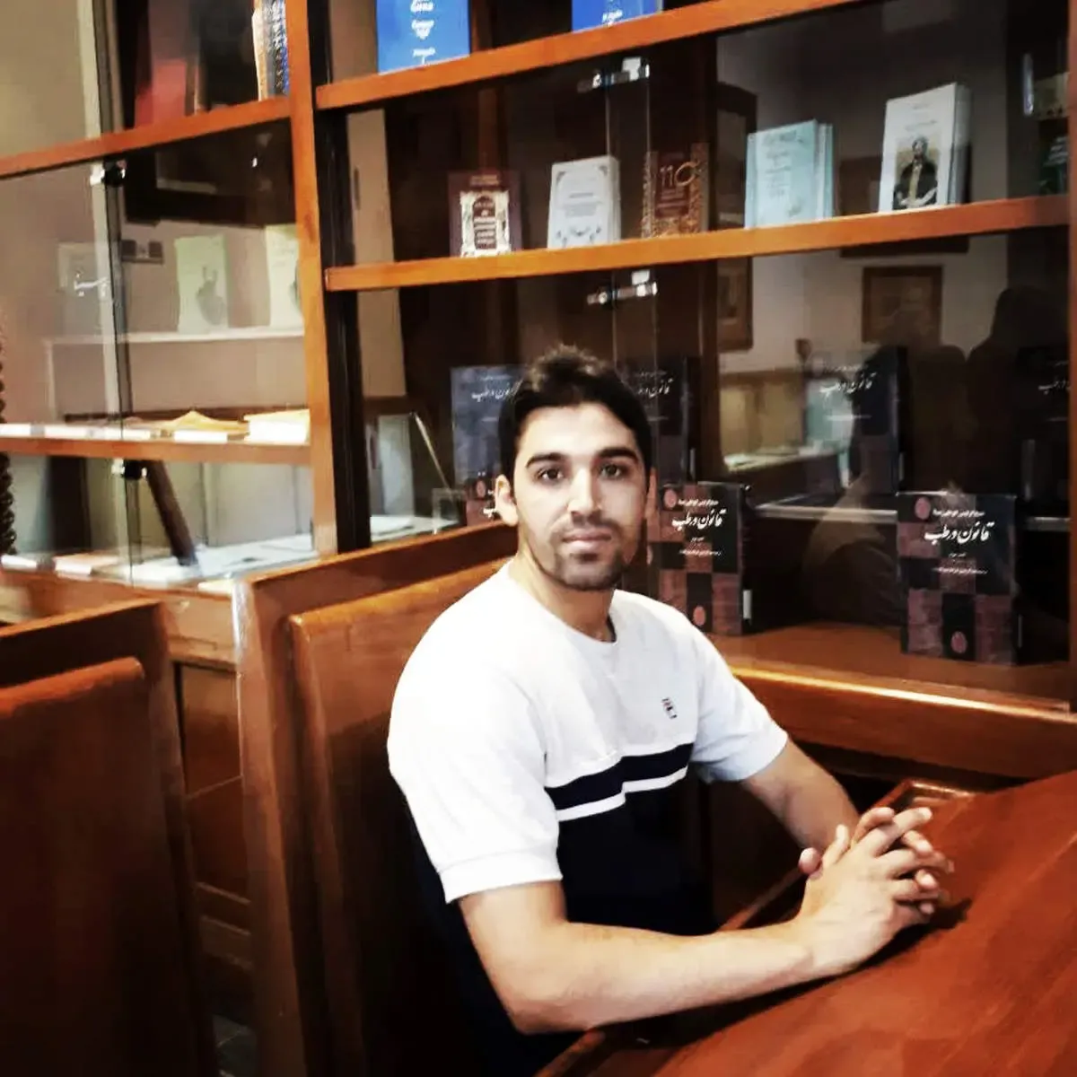 فردیت در شعر و آفتی به‌نام سبک‌زدگی