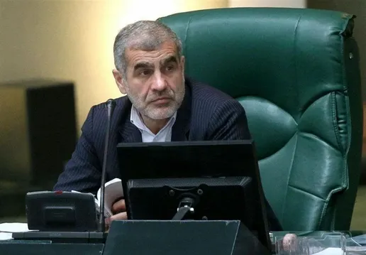 نیکزاد: تردد در تنگه هرمز تحت قانون جدید است