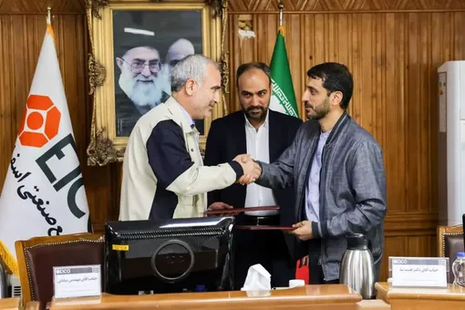 امضای تفاهم نامه همکاری میان مجتمع صنعتی اسفراین و فولاد مبارکه اصفهان