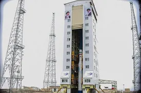 واکنش آذری‌جهرمی به پرتاب موفق موشک ماهواره‌بر سیمرغ