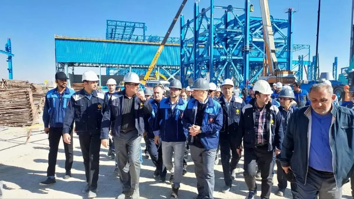 پیشرفت سریع پروژه‌های فولاد سرمد ابرکوه / آمادگی «ومعادن» برای توسعه فعالیت‌ها در استان یزد