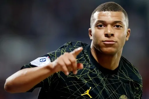 عجیب و باورنکردنی؛ امباپه به الهلال چراغ سبز نشان داد | این بشر دیوانه پول است + عکس