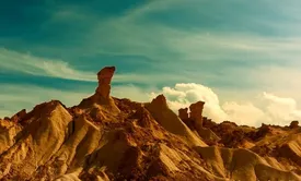 پرتگاههای مخفی و شاهکارهای طبیعی در سواحل شمالی قشم