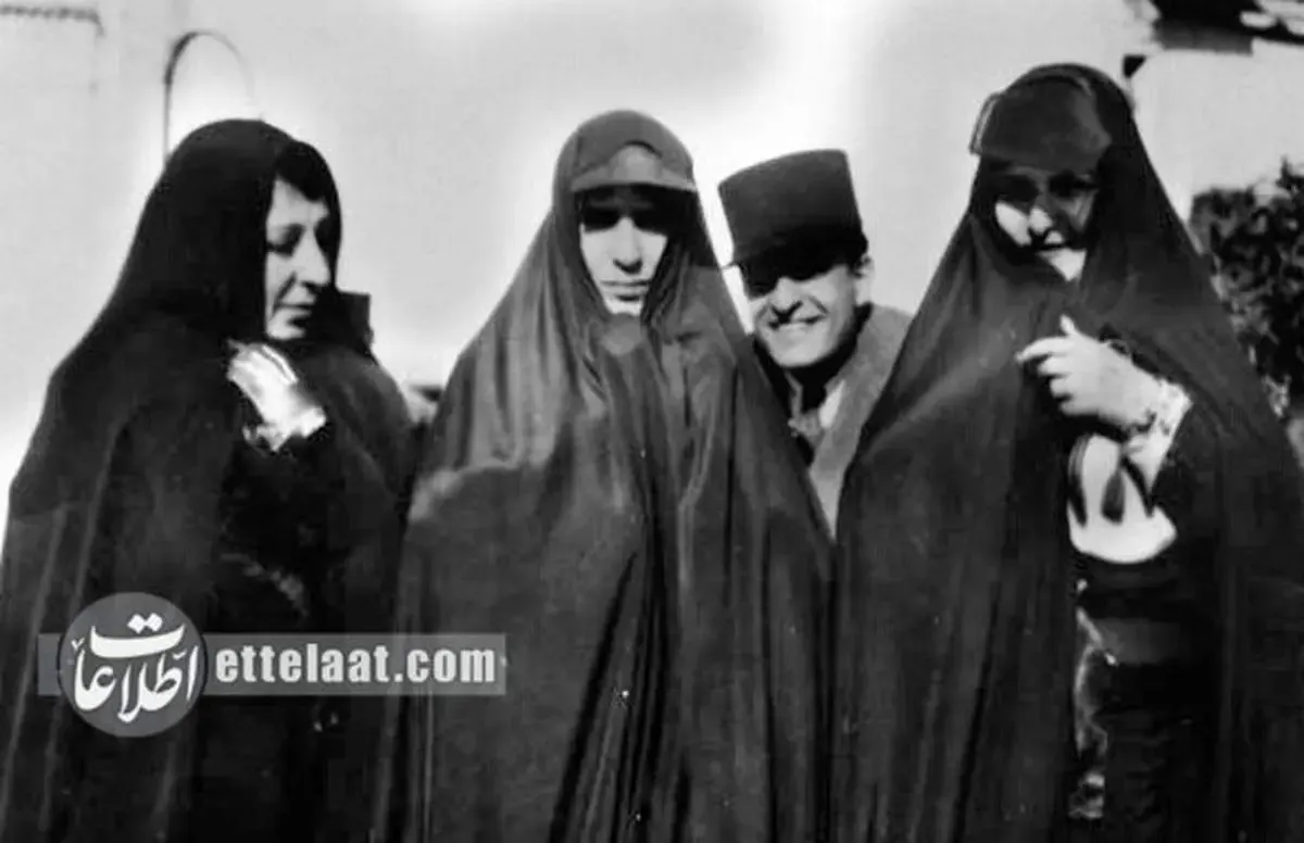 یک مدرسه دخترانه تهران در سال ۱۳۱۰/ عکس