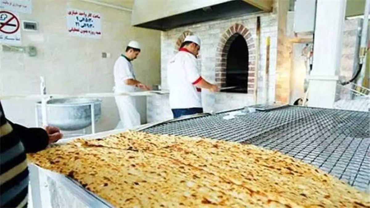 درخواست برای افزایش ۱۰۰ درصدی قیمت نان/ تصمیم شرکت حمل و نقل آرد برای افزایش ۳۰۰ درصدی کرایه/ ترک کار؛ معضل جدید نانوایان