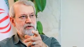 اخطار علی لاریجانی در پی ادعای رئیس جمهور فرانسه در مورد تنگه هرمز