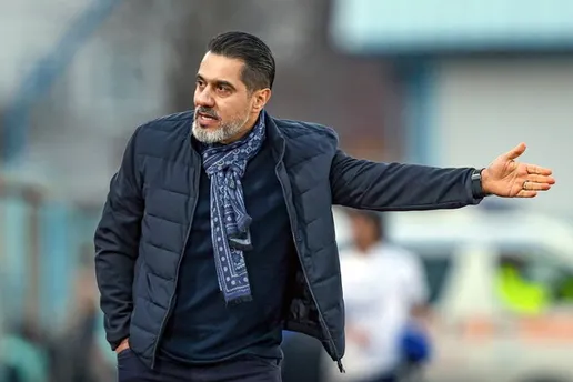 تعلیق همکاری پرسپولیس با افشین پیروانی