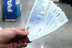 عذرخواهی رئیس سازمان برنامهوبودجه از کارمندان و بازنشستگان بابت افزایش ناکافی حقوق