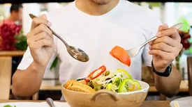 کسانی‌که برای لاغر شدن جراحی می‌کنند بخوانند