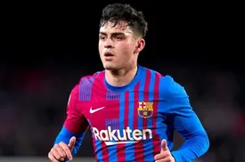 ببینید | پسر ریز نقش بارسا تبدیل به کوه عضله شد | این همان پدری ترکه‌ای است!؟