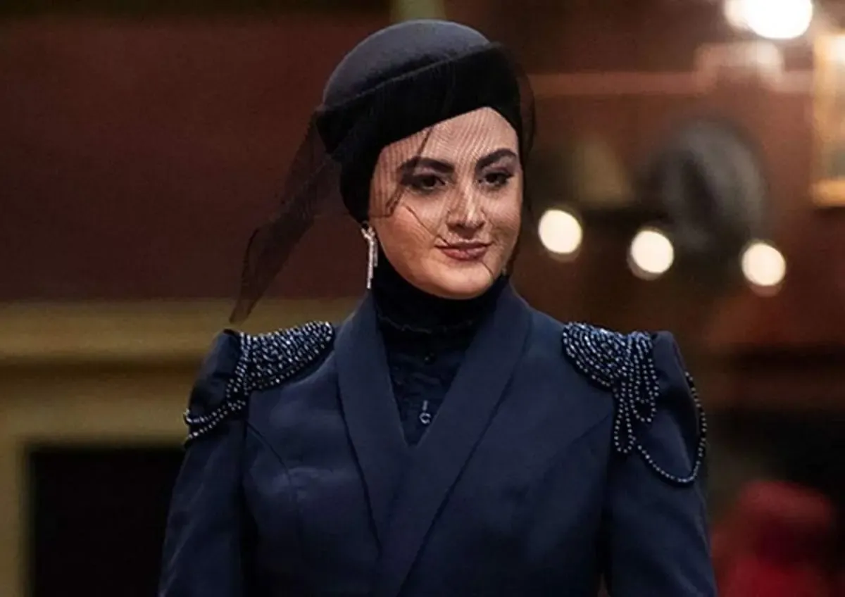 مریم مومن در کنار پدر و مادرش/ تصاویر