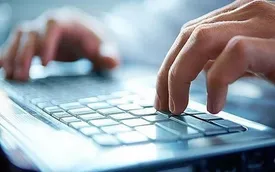 مومننسب: در شرایط کنونی اینترنت باید ملی شود!