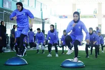 پشیمانی بازیکن تیم ملی فوتبال زنان/ درخواست برای بازگشت به ایران