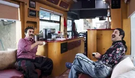 کمپر پایتخت چقدر تمام شد؟ / توضیحات جنجالی موسس رادیو کمپر