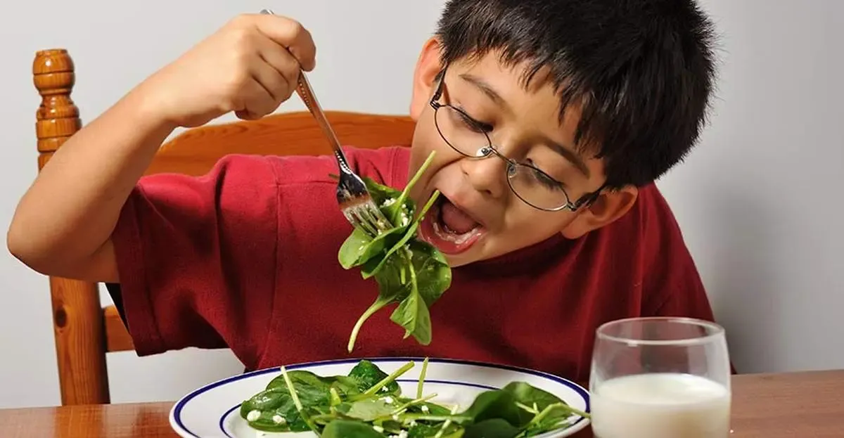 اسفناج بخورید قوی می شوید؟