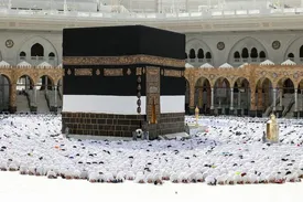 حج تعطیل‌شدنی نیست