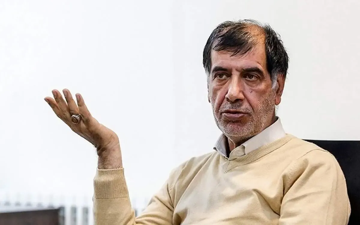 کارشکنی سر راه دولت خیانت به نظام است