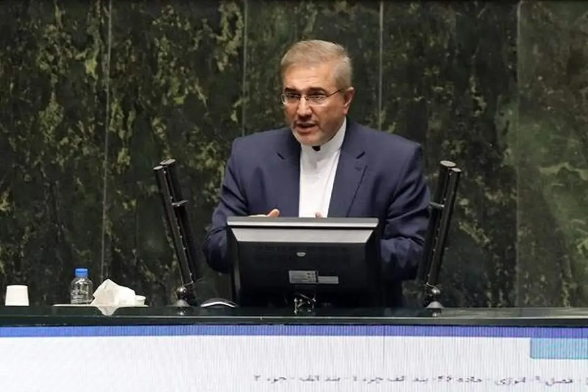 منظور: منابع ارزی به دارو اختصاص یابد نه پرواز