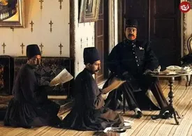 ناصرالدین شاه کدام شاهزاده را به کهنه قماربازهای تهران تشبیه کرد