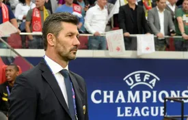 این تیم با سرمربی خارجی‌اش امسال مدعی لیگ برتر شده + عکس