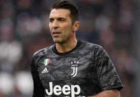 ببینید | خداحافظی اسطوره دروازه‌بانی جهان از زمین سبز