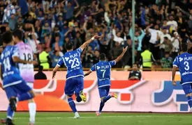 بخاطر این کار نکونام، استقلال بازی برده را از دست داد!